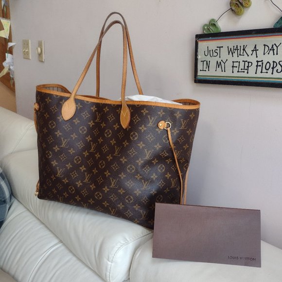 Louis Vuitton Handbags - 💯 Authentic Louis Vuitton Neverfull GM
